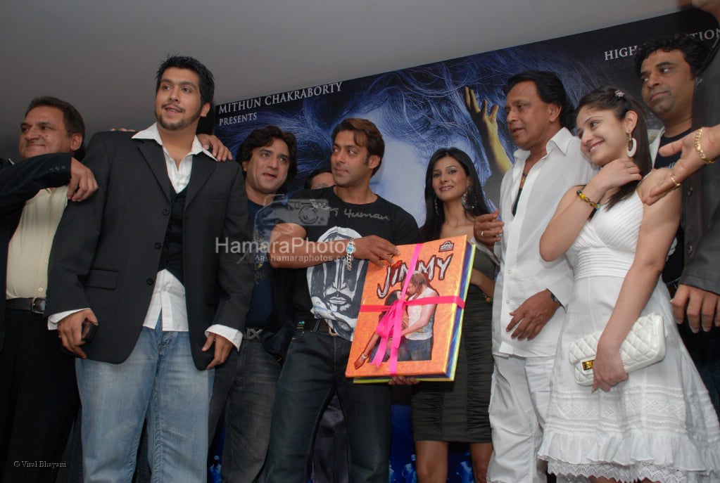 Mithun Chakraborty, Salman Khan, Pooja Singh at the Music Launch of